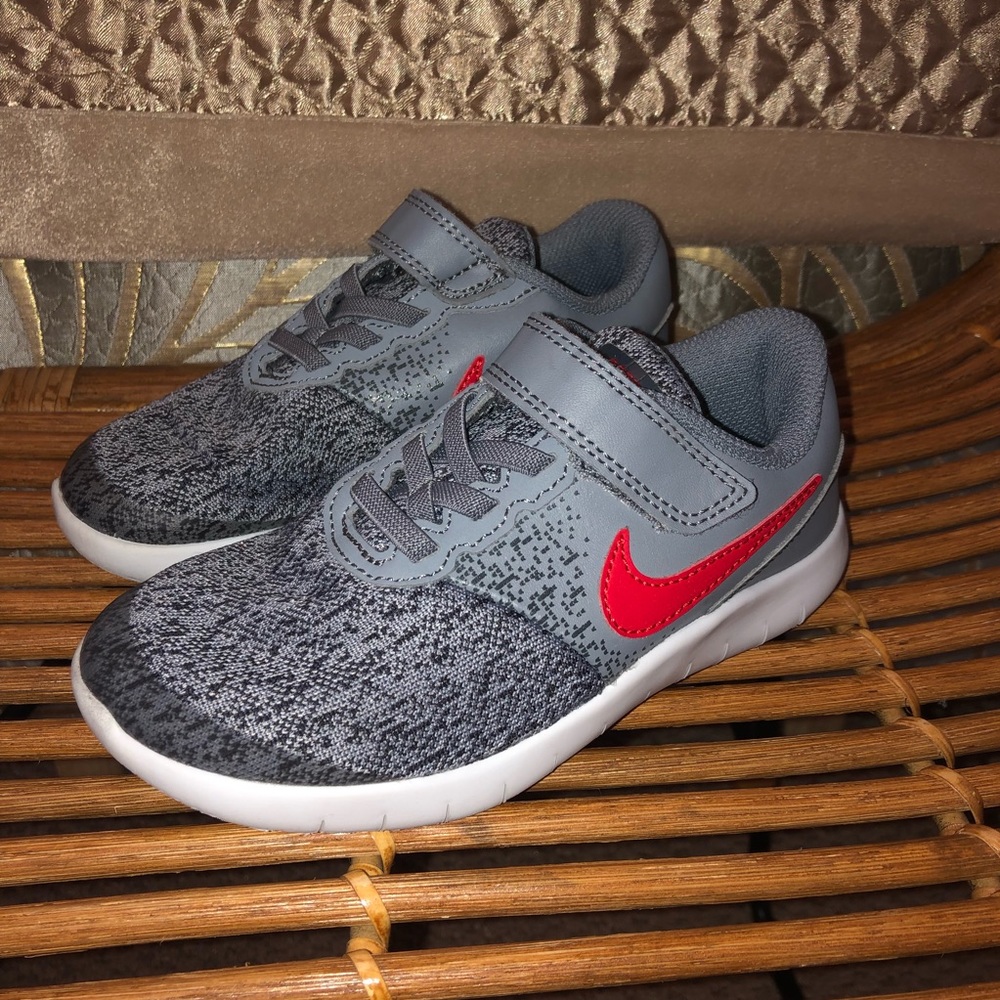 Boys Nike Flex Contact Size 11.5
